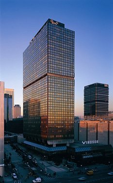 The Windsor Building was a 29-story steel-reinforced concrete structure that caught fire on the night of February 12, 2005. It burned for over 24 hours before finally going out.